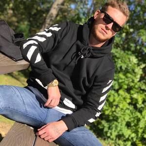 Meet your Posher, Marc-andré